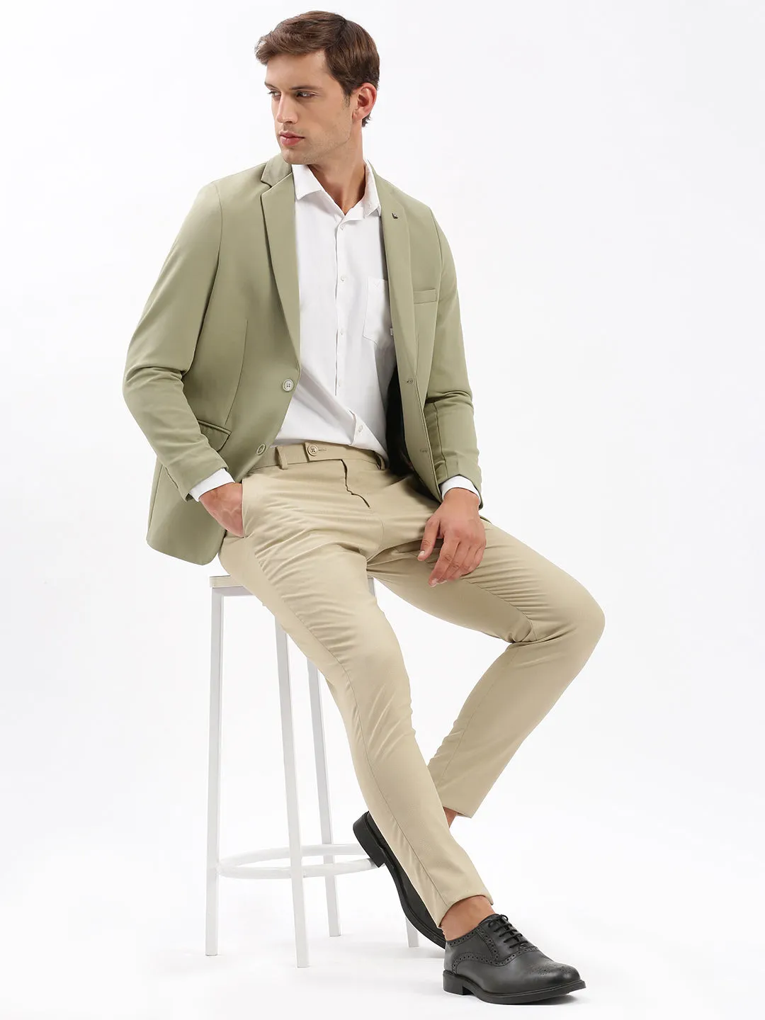 Men Khaki Slim-Fit Notched Lapel Chambray Single Breasted Blazer